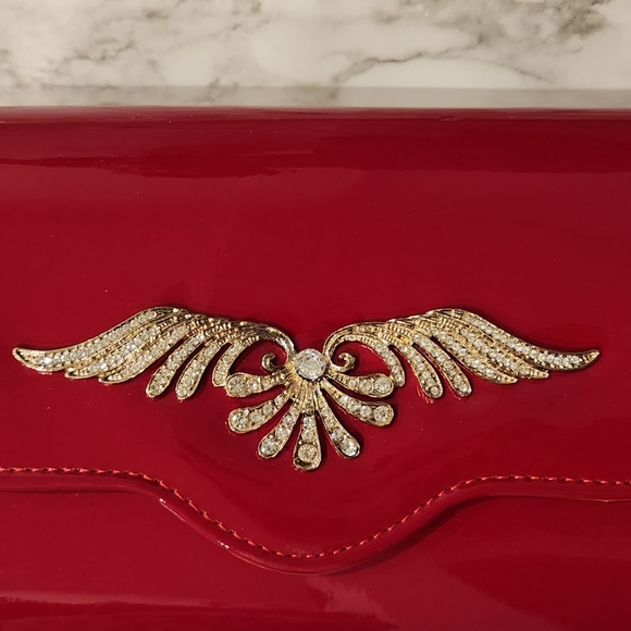 BNWT Red Evening Purse with Gold/Rhinestone Detail & Removable Gold Chai… - Picture 5 of 5